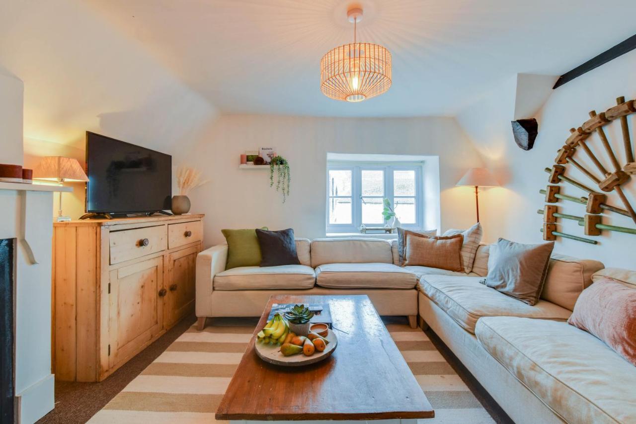 The Nook, Newly Available Relaxed 2 Bed, Cotswolds Apartamento South Cerney Exterior foto